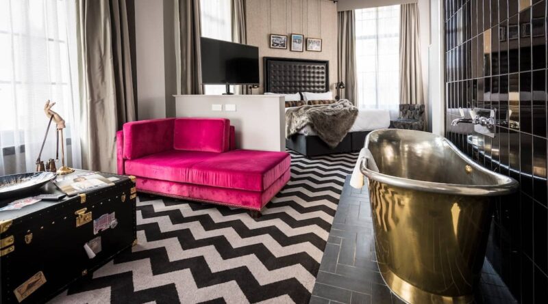 bespoke hotels bank manager